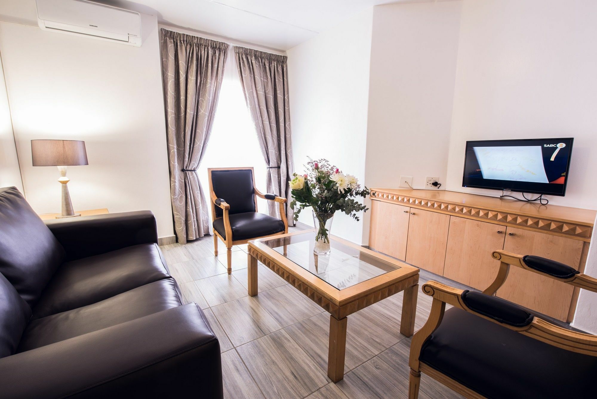 Airport Inn Executive Suites Kempton Park Exteriér fotografie